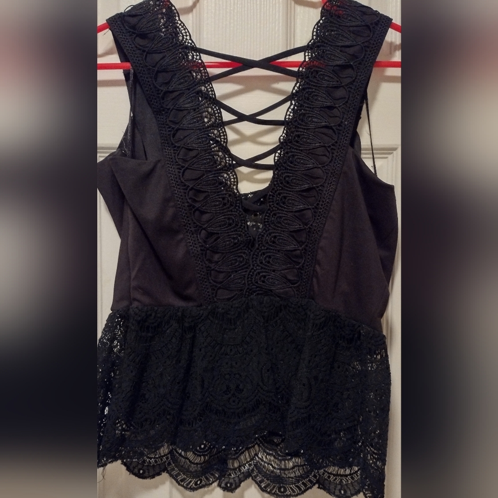 Elegant Black Lace Women’s Top